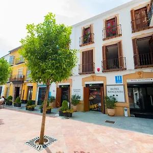 2* Hotel Manzanito